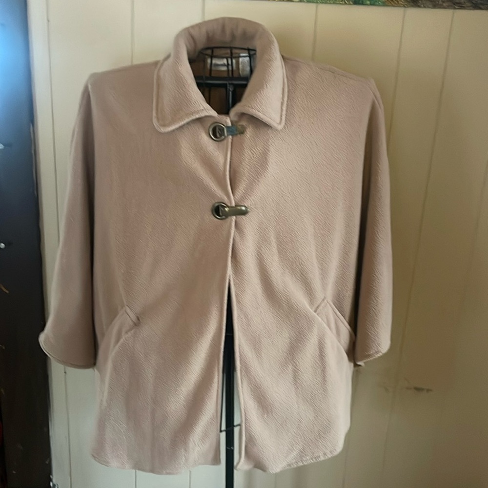 Lemoda poncho, one souse fit all